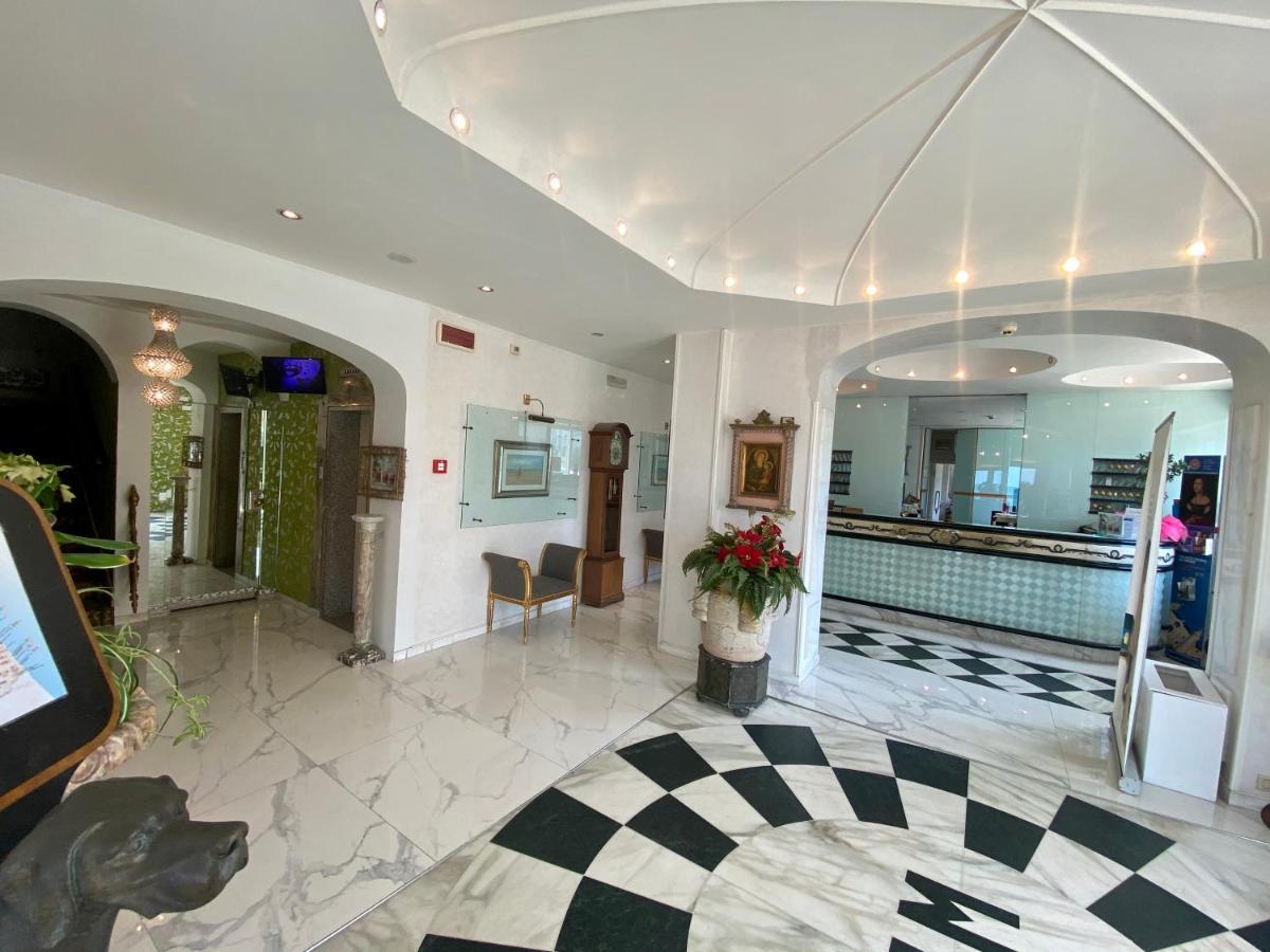 Grand Hotel Michelacci Gabicce Mare Extérieur photo